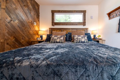 Texan Tree House for an Outdoor Adventure near Magnolia - Elm Mott, Texas - glamping.directory