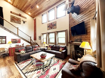 Incredible Wooden Cabin with Fantastic Hiking Trails in Island Park, Idaho - Island Park, Idaho - glamping.directory