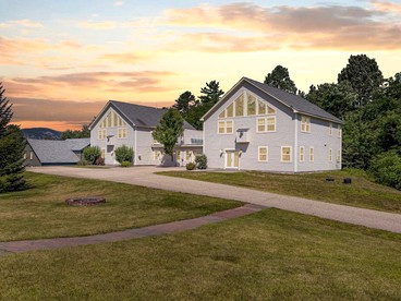 Inviting North Conway Retreat with Hot Tub, Game Room & Pool near Downtown Shops and Dining in NH - glamping.directory