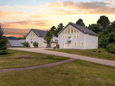 Inviting North Conway Retreat with Hot Tub, Game Room & Pool near Downtown Shops and Dining in NH - North Conway, New Hampshire - glamping.directory