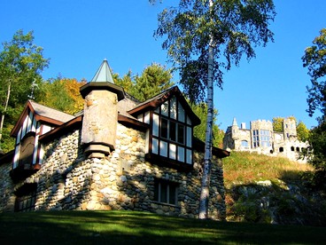 Castle Gatehouse Rental for a Unique Getaway near Bolton Landing, New York - Bolton , New York - glamping.directory