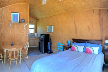 Cozy Tiny House for a Getaway in Texas Wine Country - Mason, Texas - glamping.directory