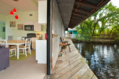 Rustic Vacation Rental with a Fabulous Deck on the Hillsborough River in Tampa, Florida - Tampa, Florida - glamping.directory