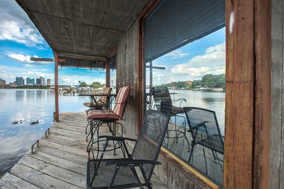 Rustic Vacation Rental with a Fabulous Deck on the Hillsborough River in Tampa, Florida - Tampa, Florida - glamping.directory