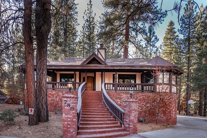 The Ultimate Nature Escape: Amazing Cabin with a Hot Tub in Big Bear Lake, California - glamping.directory