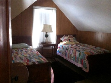 Historic Glamping Farmhouse in West Townshend, Vermont - West Townshend, Vermont - glamping.directory