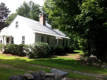Historic Glamping Farmhouse in West Townshend, Vermont - West Townshend, Vermont - glamping.directory