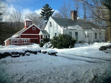 Historic Glamping Farmhouse in West Townshend, Vermont - glamping.directory