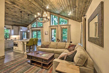 Modern Chic Cabin with Game Room and Hiking Trails in North Carolina - Deep Gap, North Carolina - glamping.directory