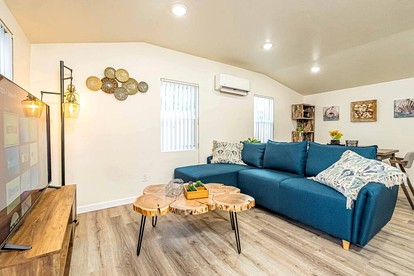 Lovely Equipped Pod with Private Patio and BBQ in Glendora, California - Glendora, California - glamping.directory