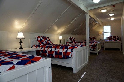 Gorgeous Log Cabin Rental near Nacogdoches for a Texas Family Vacation - Nacogdoches, Texas - glamping.directory