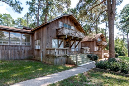 Gorgeous Log Cabin Rental near Nacogdoches for a Texas Family Vacation - glamping.directory