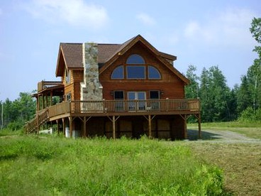 Secluded Cabin with a Private Beach on Moosehead Lake in Rockwood, Maine - glamping.directory