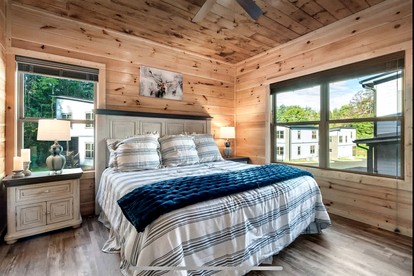 Modern Cabin Retreat with Hot Tub & Game Loft in Pigeon Force, Tennessee - Pigeon Forge, Tennessee - glamping.directory