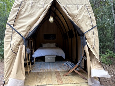 Cozy Luxury Canvas Cabin with Private Fire Pit and Outdoor Grill Near Branchville, South Carolina - Branchville, South Carolina - glamping.directory