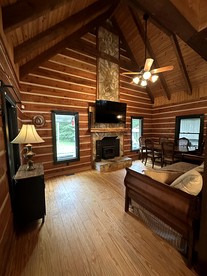 Secluded Woodland Cabin with Kayaks & Fire Pit near Rivers in Virginia - Keysville, Virginia - glamping.directory