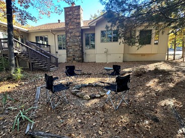 Peaceful Family Retreat with Game Room and Fire Pit near Lakes and Golf Courses in Hot Springs Village, Arkansas - glamping.directory