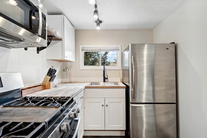 Family-Friendly Mountain Cabin with Hot Tub near Estes Park & Rocky Mountain National Park, Ferncliff Colorado - Allenspark, Colorado - glamping.directory