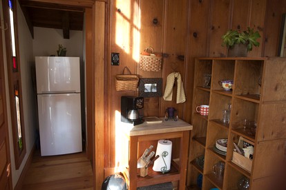 Charming Cabin Rental with Modern Fixtures near Yosemite National Park, California - Oakhurst, California - glamping.directory