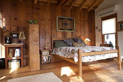Charming Cabin Rental with Modern Fixtures near Yosemite National Park, California - Oakhurst, California - glamping.directory