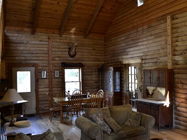 Stately Log Cabin with a Pool for a Group Getaway near Chickamauga, Georgia - Chickamauga, Georgia - glamping.directory
