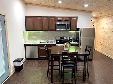 Charming Cabin with Pond Retreat Near Lake Texoma, Denison TX - Denison, Texas - glamping.directory
