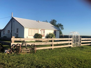 Cozy Cottage Rental for Six on a Working Ranch in Crawford, Nebraska - glamping.directory