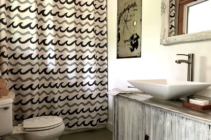 Rustic Chic Maine Cabin @ Diagonair near Sedgwick, Maine - Sedgwick, Maine - glamping.directory