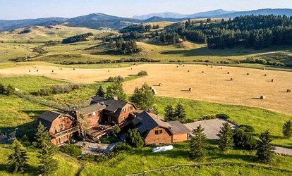 Rustic Family Getaway Rental on a Wolf Sanctuary near Bozeman, Montana - Bozeman, Montana - glamping.directory