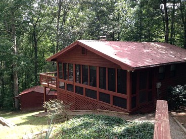 Mountain Cabin Rental Under Two Hours from Atlanta for Lake Nottely Getaway in Georgia - Blairsville, Georgia - glamping.directory