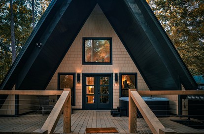 Embrace Nature in this Breathtaking A-frame with Hot-tub in Broken Bow, Oklahoma - Broken Bow, Oklahoma - glamping.directory