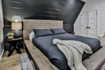Embrace Nature in this Breathtaking A-frame with Hot-tub in Broken Bow, Oklahoma - Broken Bow, Oklahoma - glamping.directory