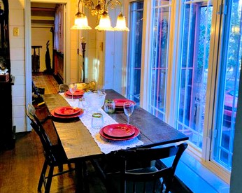 Amazing Cabin Rental with a Stone Fireplace in Lake Harmony, Pennsylvania - Lake Harmony, Pennsylvania - glamping.directory
