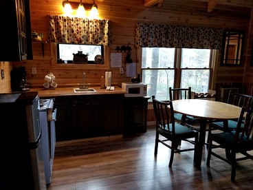 Secluded Tree House Cabin with a Beautiful View of the Tallulah River, Perfect for a Relaxing Weekend in the Woods - Lakemont, Georgia - glamping.directory