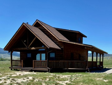 Secluded Cabin Rental with Gorgeous Views near Ennis, Montana - McAllister, Montana - glamping.directory