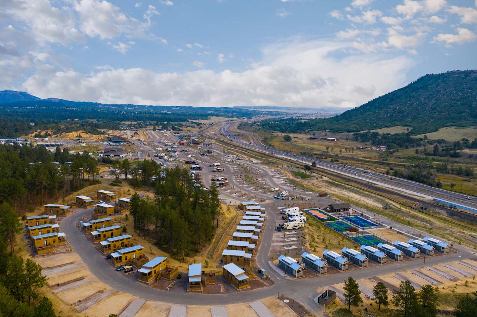 Yogi Bear's Jellystone Park™ Camp-Resort: Larkspur - glamping.directory