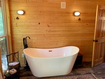 Magical Washington Tree House Mill for Romantic Getaways near Seattle - Snohomish, Washington - glamping.directory