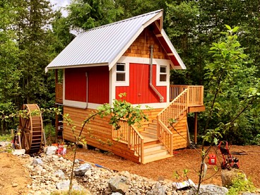 Magical Washington Tree House Mill for Romantic Getaways near Seattle - glamping.directory