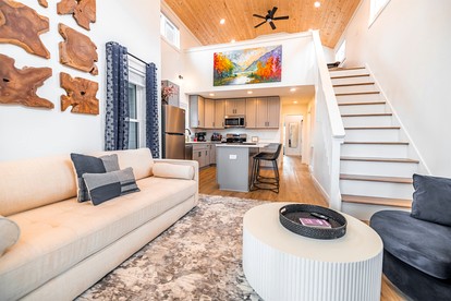 Scenic Bluffside Tiny Home Retreat with Kid-Friendly Loft near South Cumberland in Monteagle, Tennessee - Monteagle, Tennessee - glamping.directory