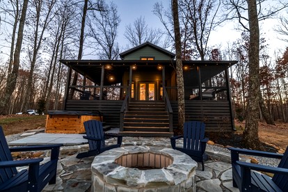 Scenic Bluffside Tiny Home Retreat with Kid-Friendly Loft near South Cumberland in Monteagle, Tennessee - glamping.directory