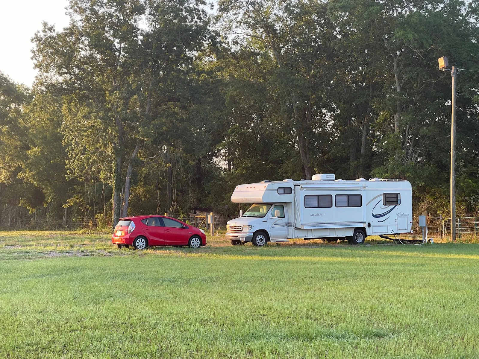 Wiregrass RV Park - Fort Rucker, Alabama - glamping.directory