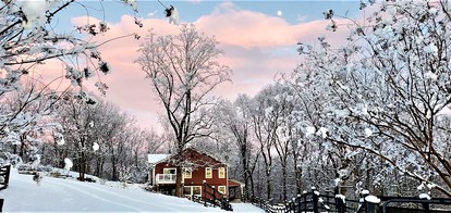 Lovely Cottage on Farm near Shenandoah National Park, Virginia - Sperryville, Virginia - glamping.directory