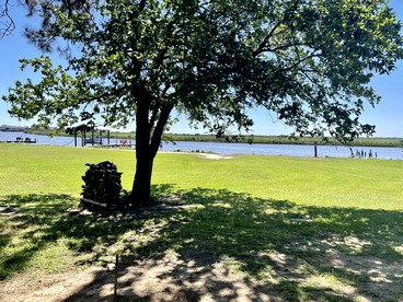 Idyllic Cabin with a Fire Pit Perfect for a Weekend Getaway from Houston - Brazoria County, Texas - glamping.directory