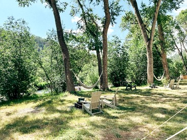 Cozy Safari Tent on the Pecos River, Perfect for Intimate Glamping Escapes in New Mexico - Pecos, New Mexico - glamping.directory