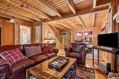 Peaceful Forest Cabin with Hot Tub, Fireplace & Outdoor Lounge in Saugatuck, Michigan - Saugatuck, Michigan - glamping.directory