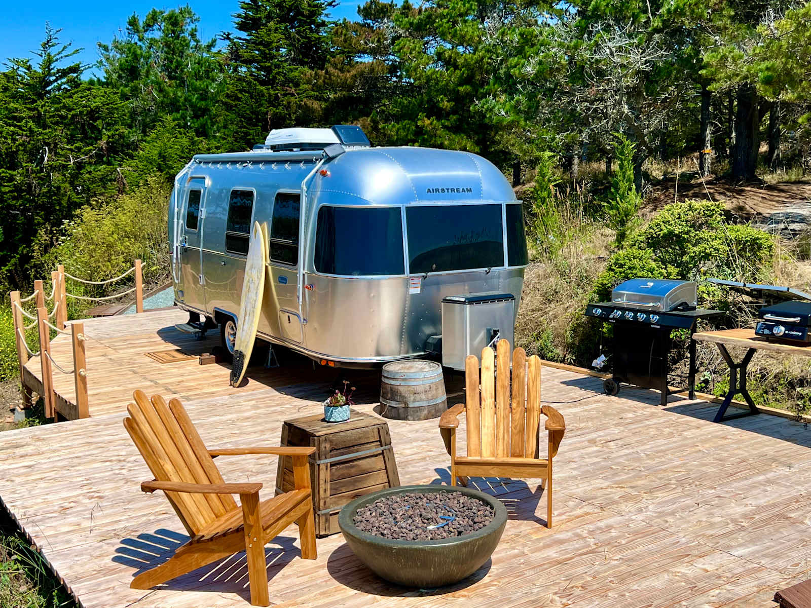 Tunitas Beach Overlook - Airstream - Half Moon Bay, California - glamping.directory