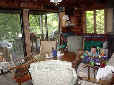 Spacious 14-Person Cabin Perfect for Families in Mount Holly, Vermont - Mount Holly, Vermont - glamping.directory