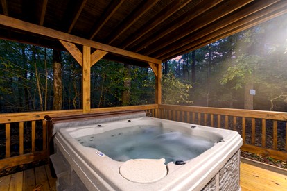 Romantic 1-Bedroom Cabin with Fireplace, Hot Tub & Nature Views Near Broken Bow - Broken Bow, Oklahoma - glamping.directory
