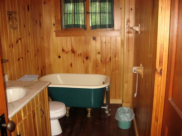 Family-Friendly Cabin Rental with Private Porch near Lake George, New York - Severance, New York - glamping.directory