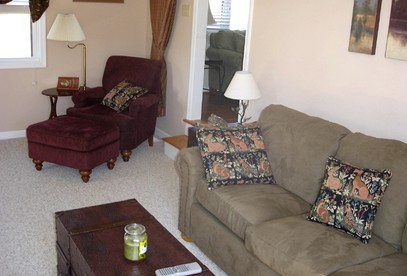 Charming Cottage Overlooking Gorgeous Citation Bass and Bream Pond near Charlottesville - Gordonsville, Virginia - glamping.directory